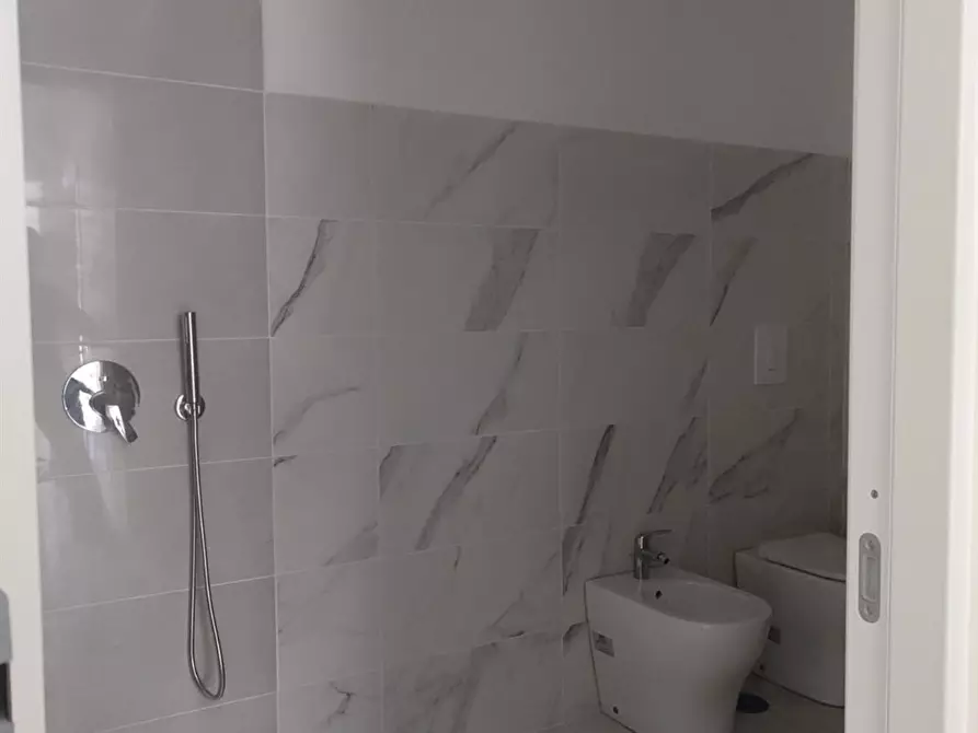 Immagine 4 di Appartamento in vendita  a Manziana