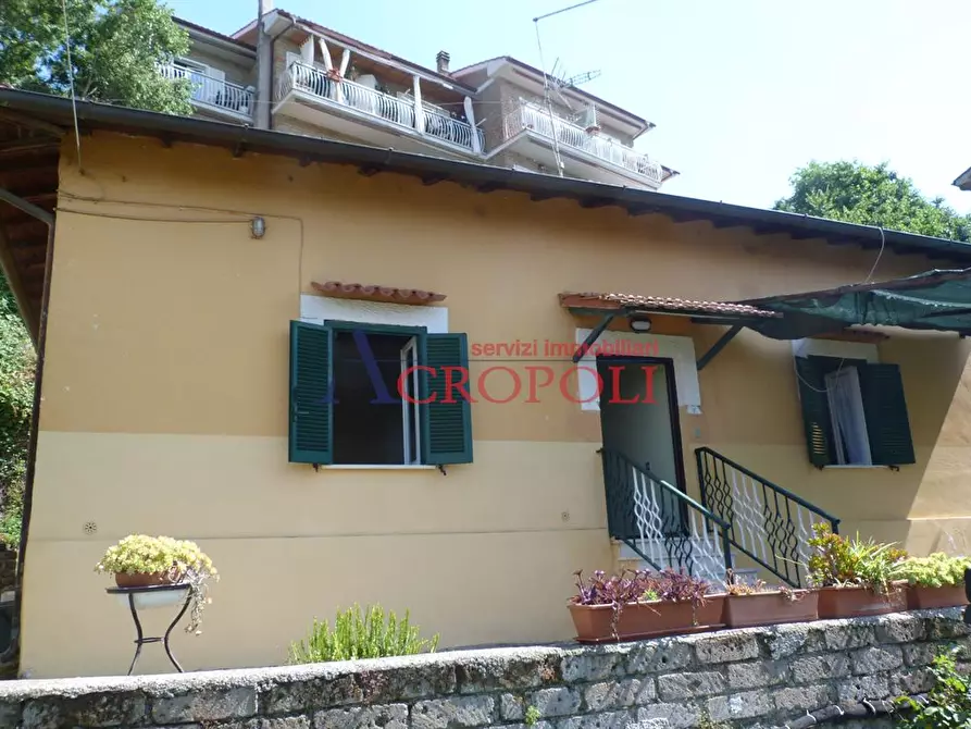 Immagine 8 di Villa in vendita  a Trevignano Romano