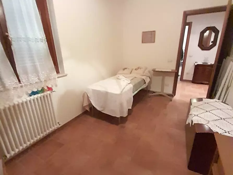 Immagine 6 di Villa in vendita  a Bracciano
