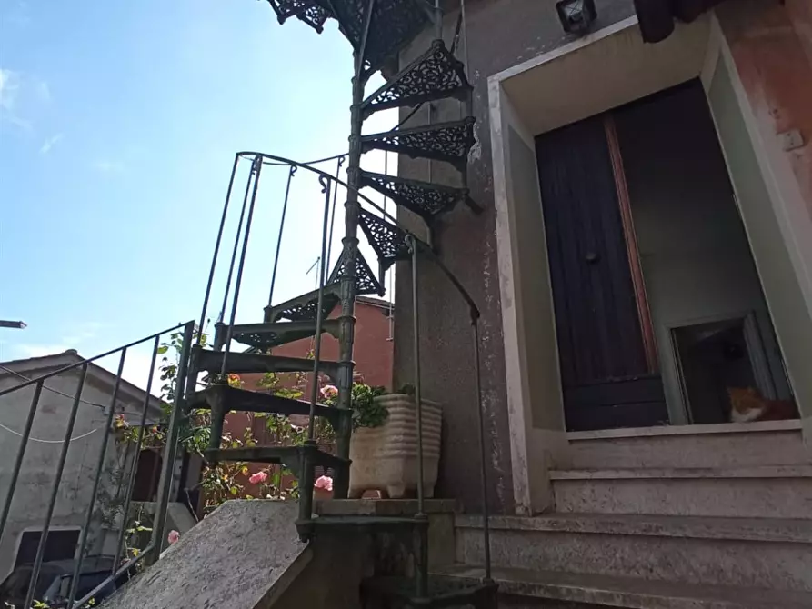 Immagine 8 di Appartamento in vendita  a Manziana