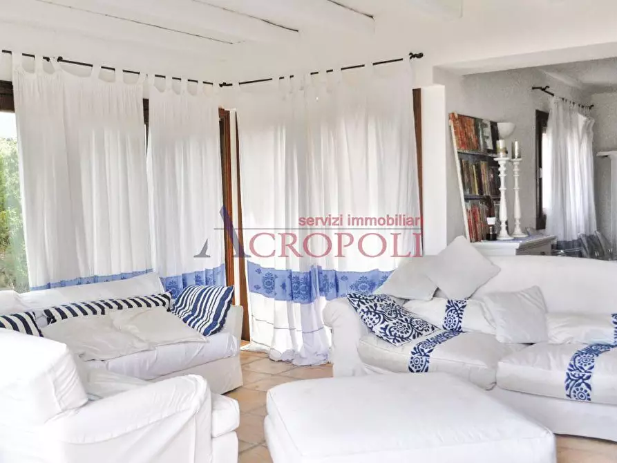 Immagine 7 di Villa in affitto  a Olbia