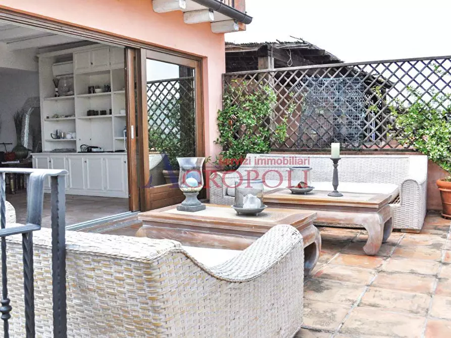 Immagine 4 di Villa in affitto  a Olbia