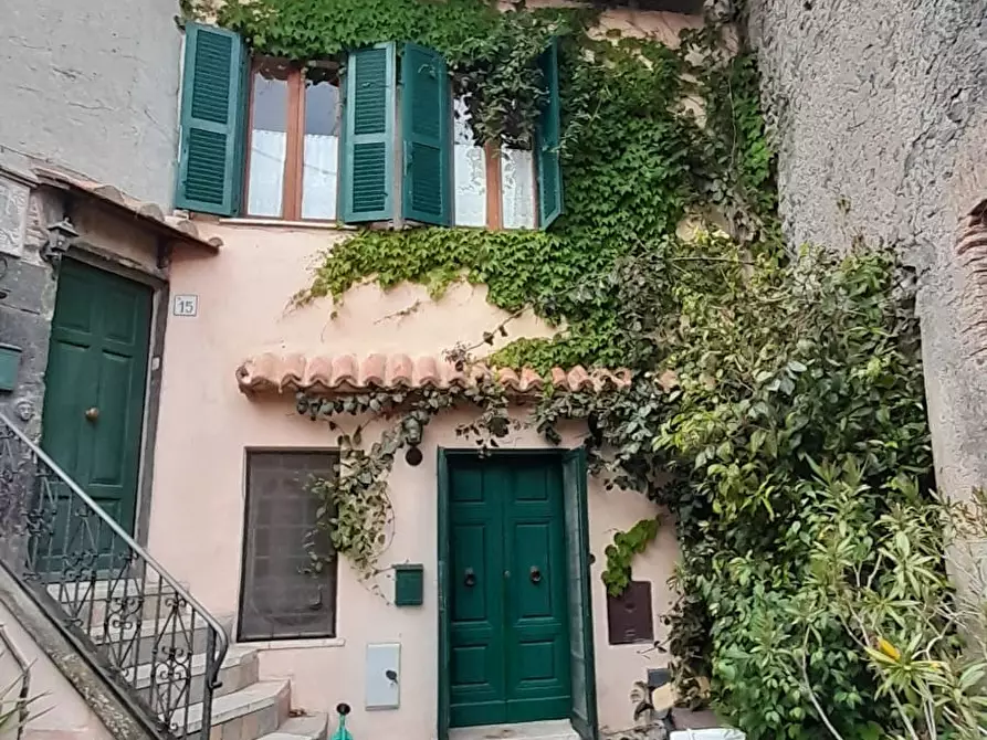 Immagine 1 di Casa indipendente in vendita  a Bracciano