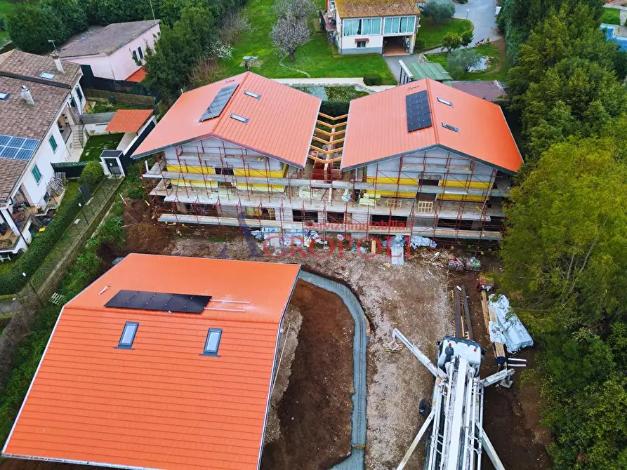 Immagine 9 di Villa in vendita  in Via Quarto del Lago a Bracciano