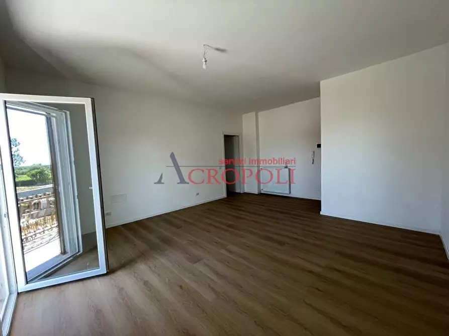 Immagine 2 di Appartamento in vendita  in via Borgomanero a Roma