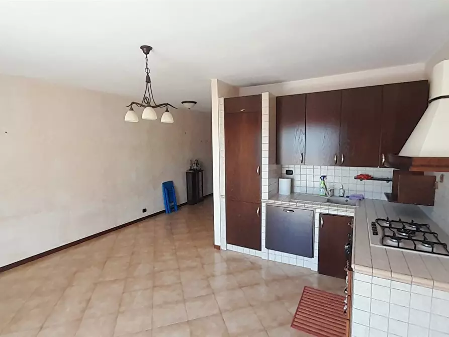 Immagine 9 di Villetta a schiera in vendita  a Bracciano