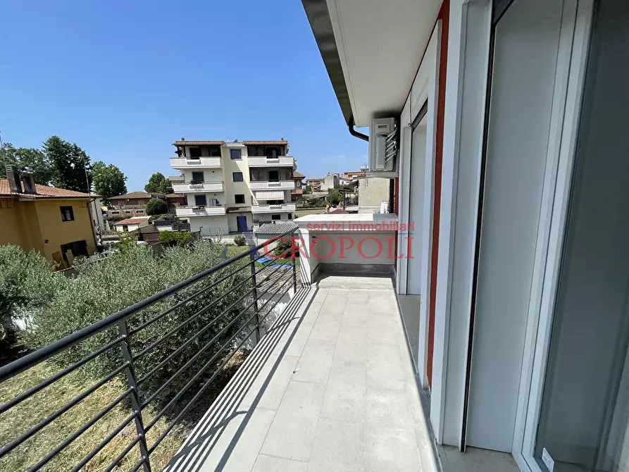 Immagine 9 di Appartamento in vendita  a Roma