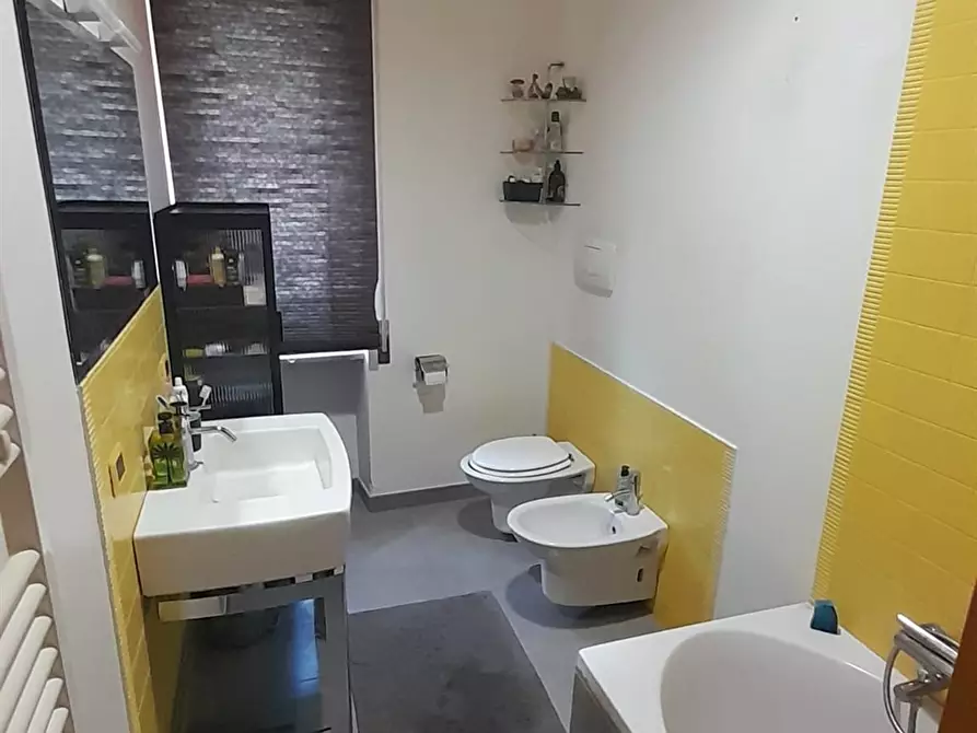 Immagine 4 di Appartamento in vendita  a Manziana