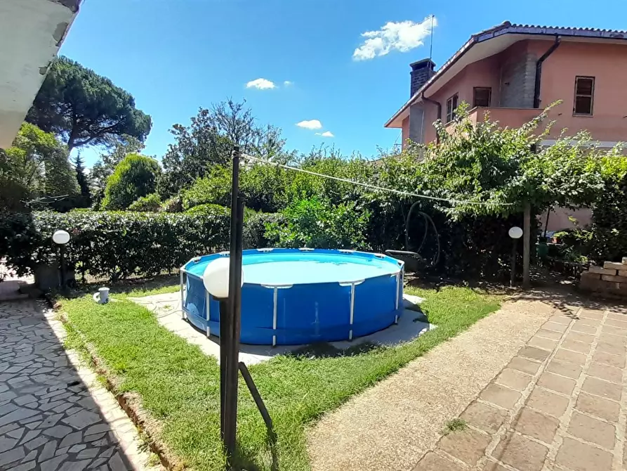 Immagine 6 di Appartamento in vendita  a Manziana