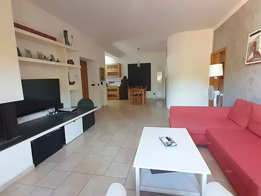 Immagine 8 di Appartamento in vendita  a Manziana