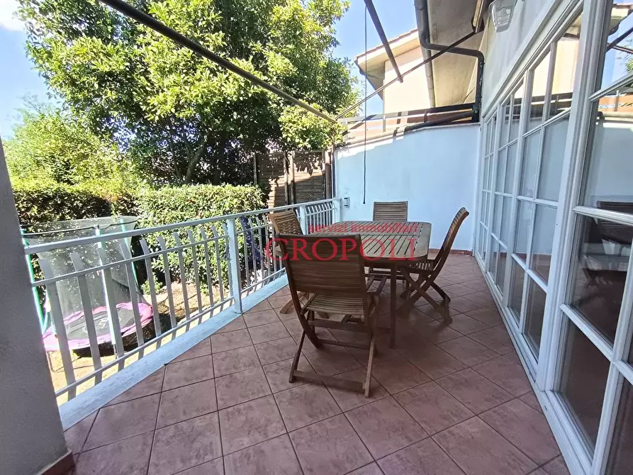 Immagine 1 di Villetta a schiera in vendita  in via Giacomo Matteotti a Anguillara Sabazia