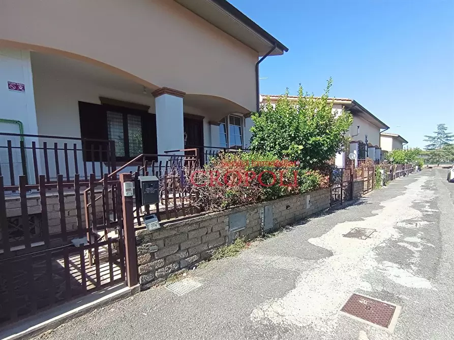 Immagine 3 di Villetta a schiera in vendita  in via Giacomo Matteotti a Anguillara Sabazia