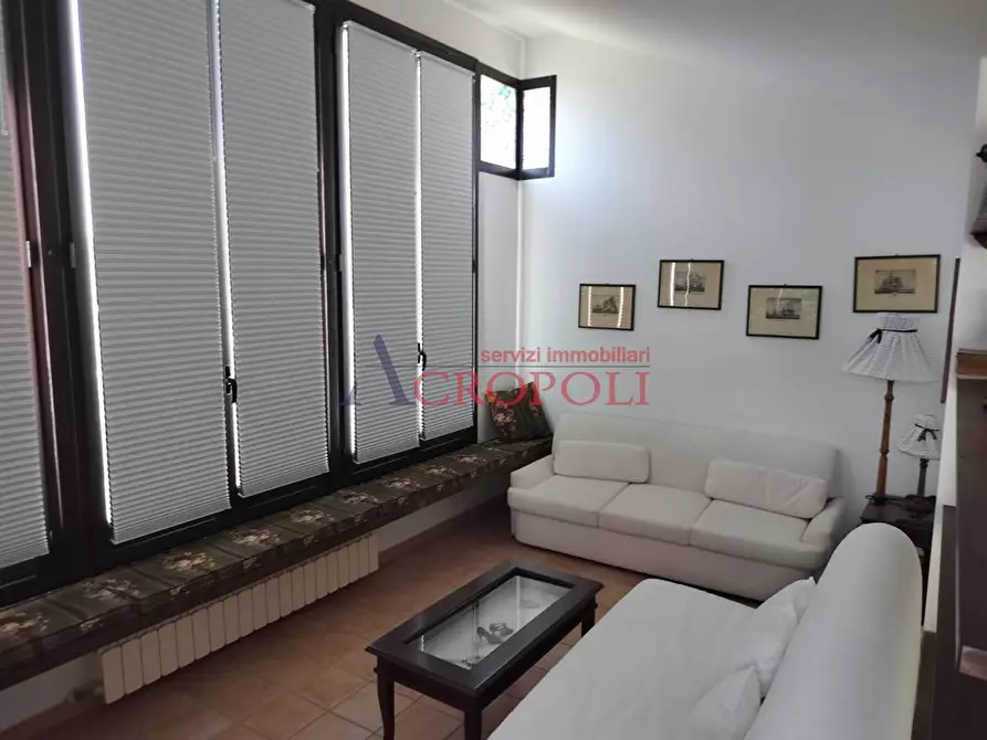 Immagine 8 di Casa bifamiliare in vendita  a Trevignano Romano