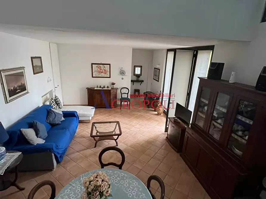 Immagine 6 di Casa bifamiliare in vendita  a Trevignano Romano