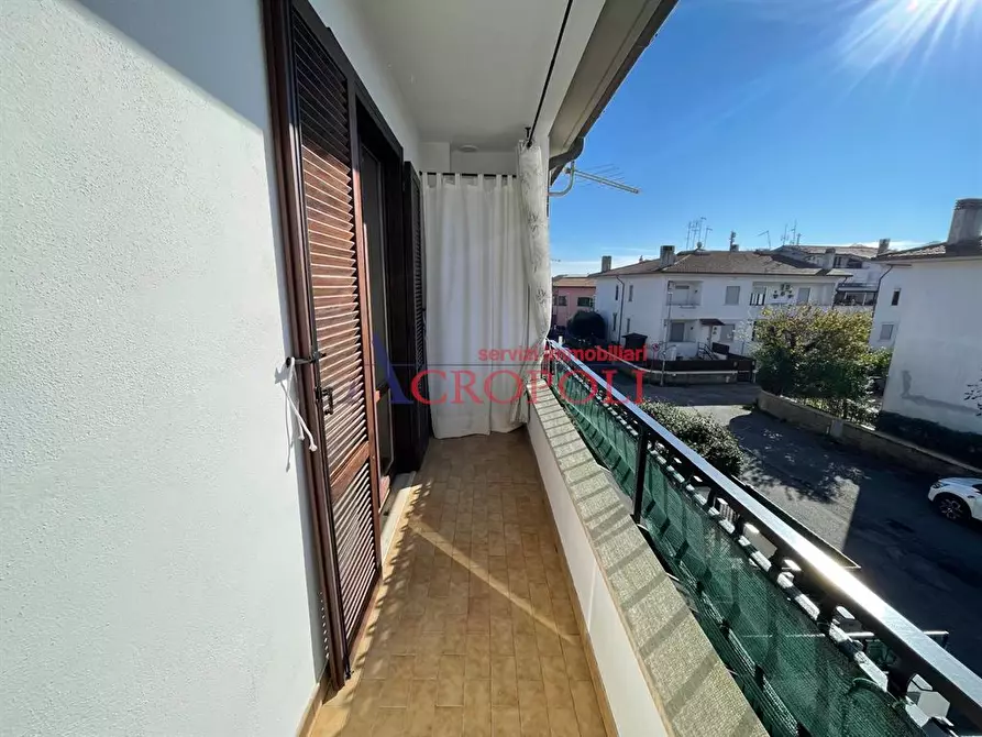 Immagine 5 di Appartamento in vendita  in Largo Santo Stefano snc a Anguillara Sabazia