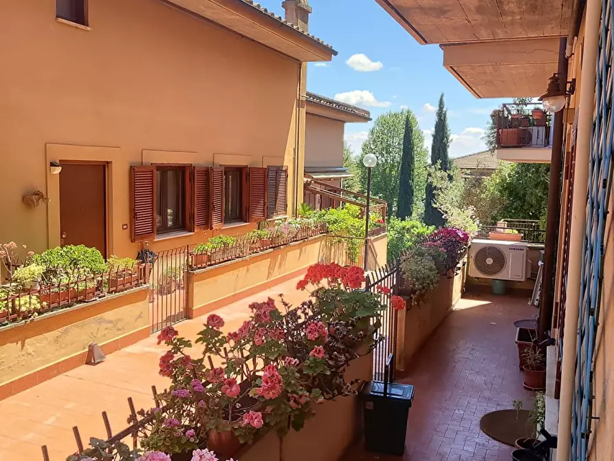 Immagine 1 di Appartamento in vendita  in Via Claudia 72 a Bracciano