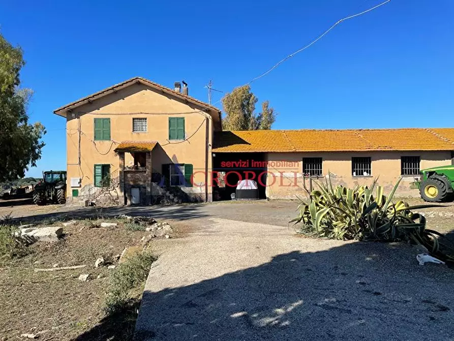 Immagine 9 di Rustico / casale in vendita  in via casale di sant'angelo a Fiumicino
