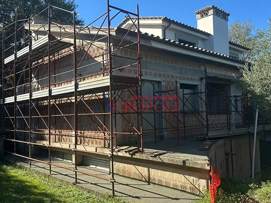 Immagine 2 di Rustico / casale in vendita  a Bracciano