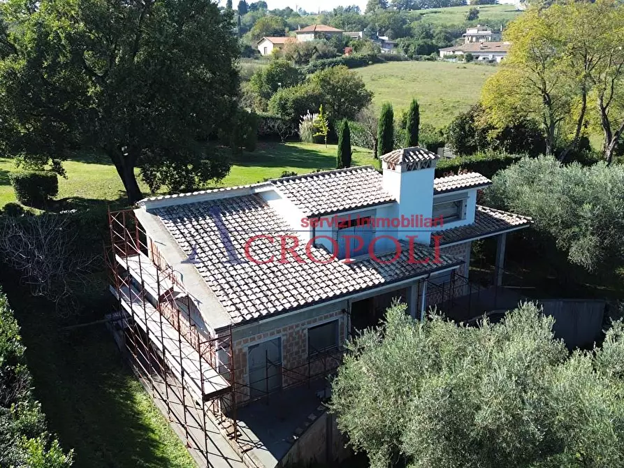 Immagine 8 di Rustico / casale in vendita  a Bracciano