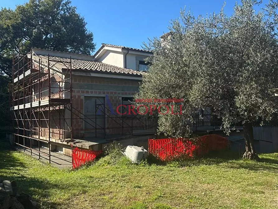 Immagine 1 di Rustico / casale in vendita  a Bracciano