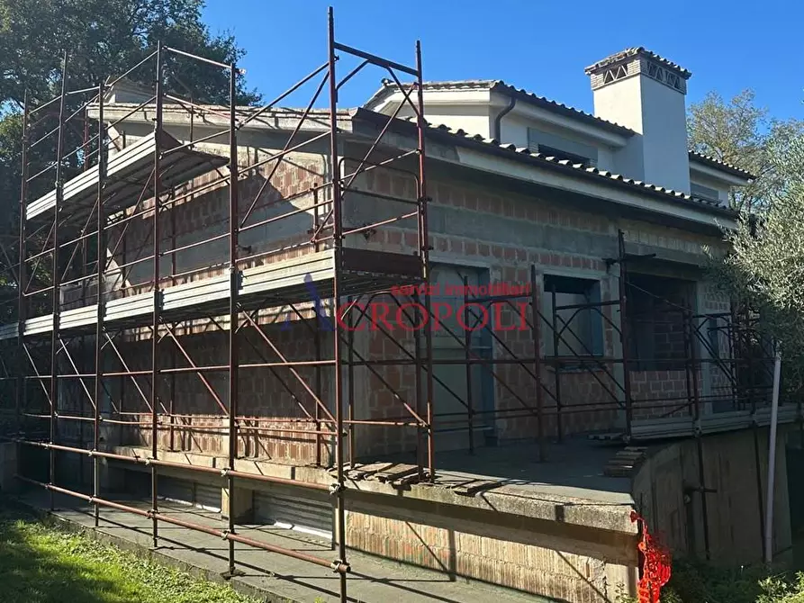 Immagine 3 di Rustico / casale in vendita  a Bracciano