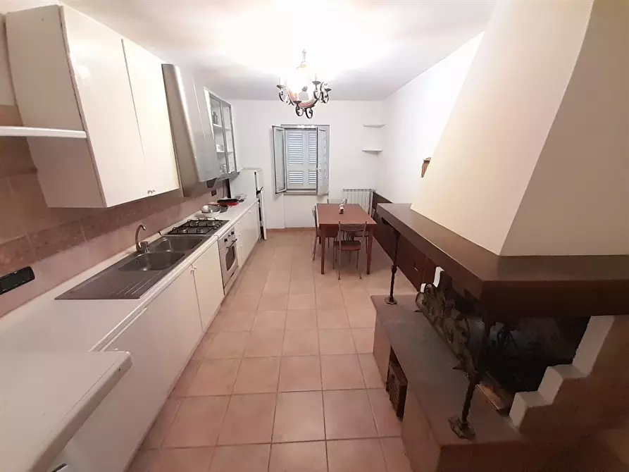 Immagine 2 di Villetta a schiera in vendita  a Manziana