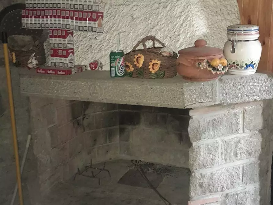 Immagine 4 di Casa indipendente in vendita  a Manziana