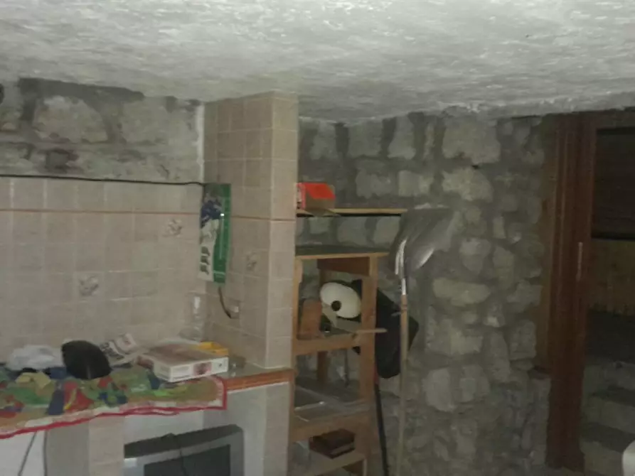 Immagine 3 di Casa indipendente in vendita  a Manziana