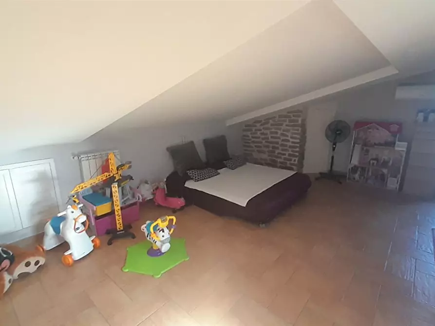 Immagine 2 di Villa in vendita  a Bracciano