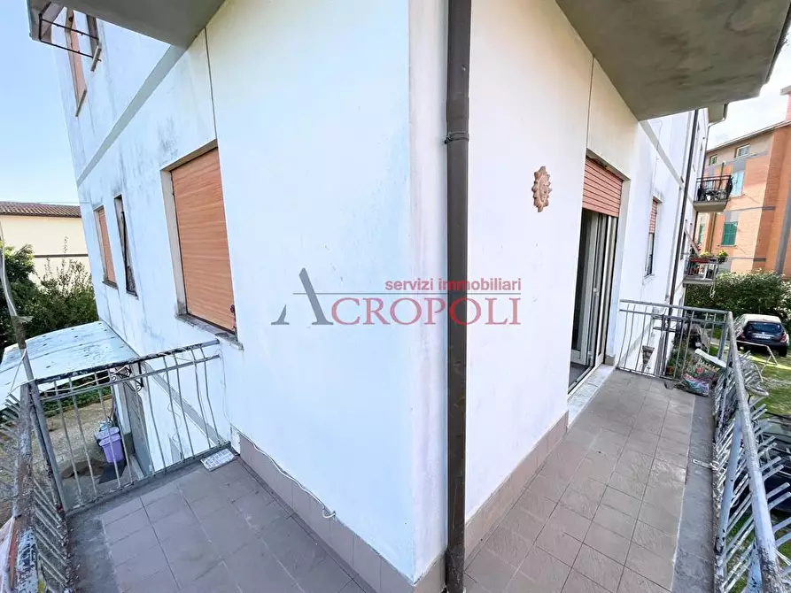 Immagine 5 di Appartamento in vendita  in via Arquà Petrarca a Roma