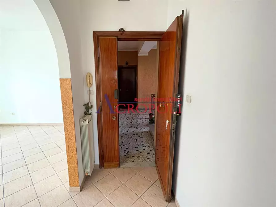 Immagine 7 di Appartamento in vendita  in via Arquà Petrarca a Roma