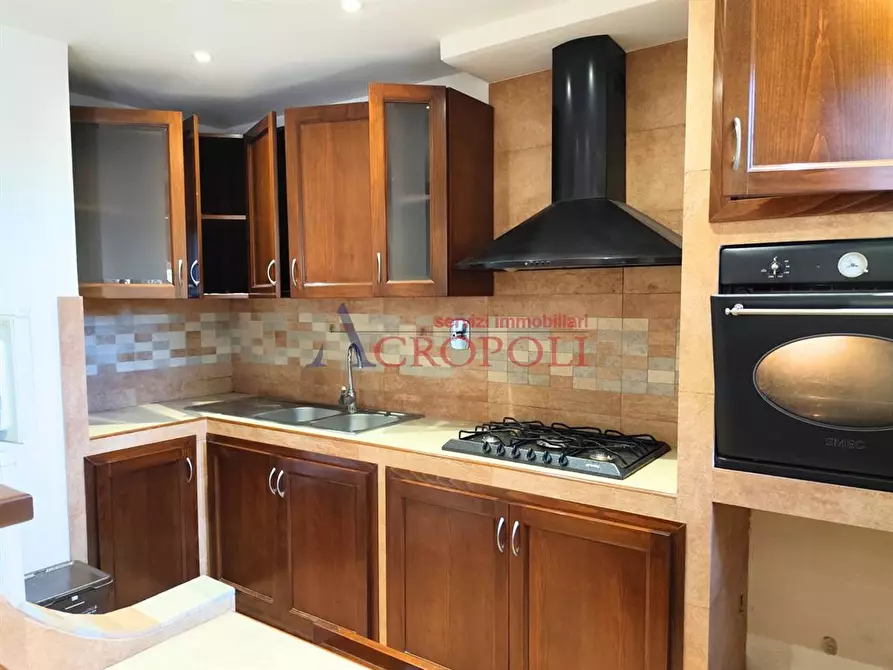 Immagine 4 di Villa in vendita  a Anguillara Sabazia