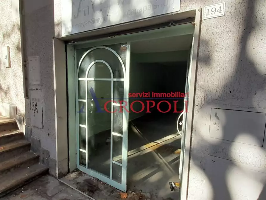 Immagine 3 di Negozio in affitto  in Via Principe di Napoli 164 a Bracciano