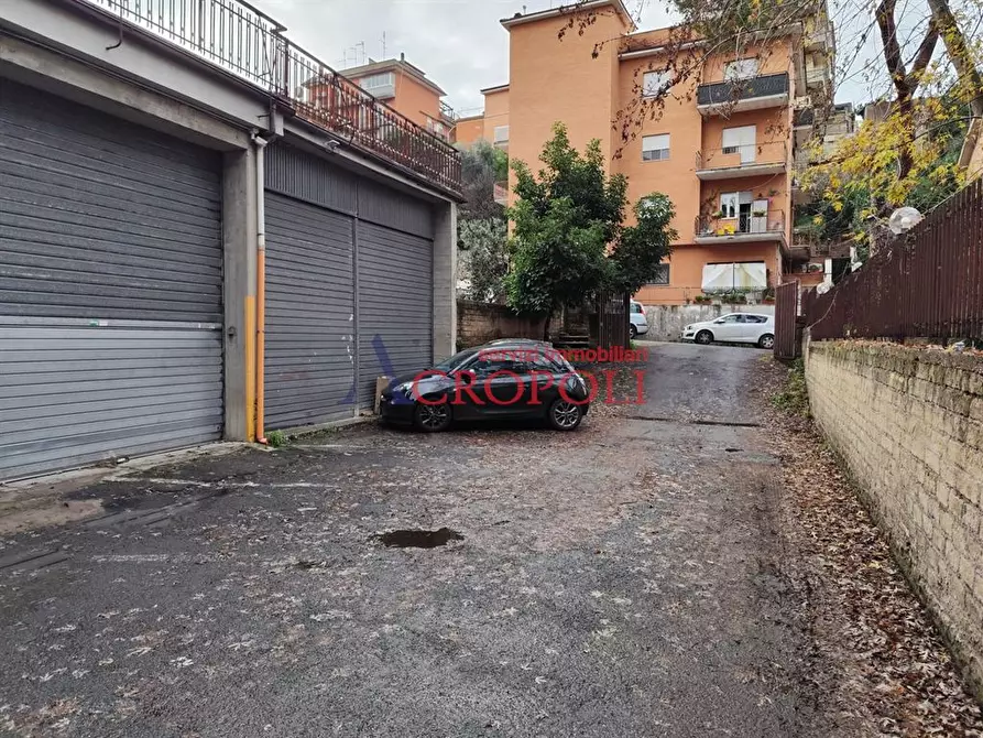 Immagine 3 di Magazzino in affitto  in via Garessio a Roma