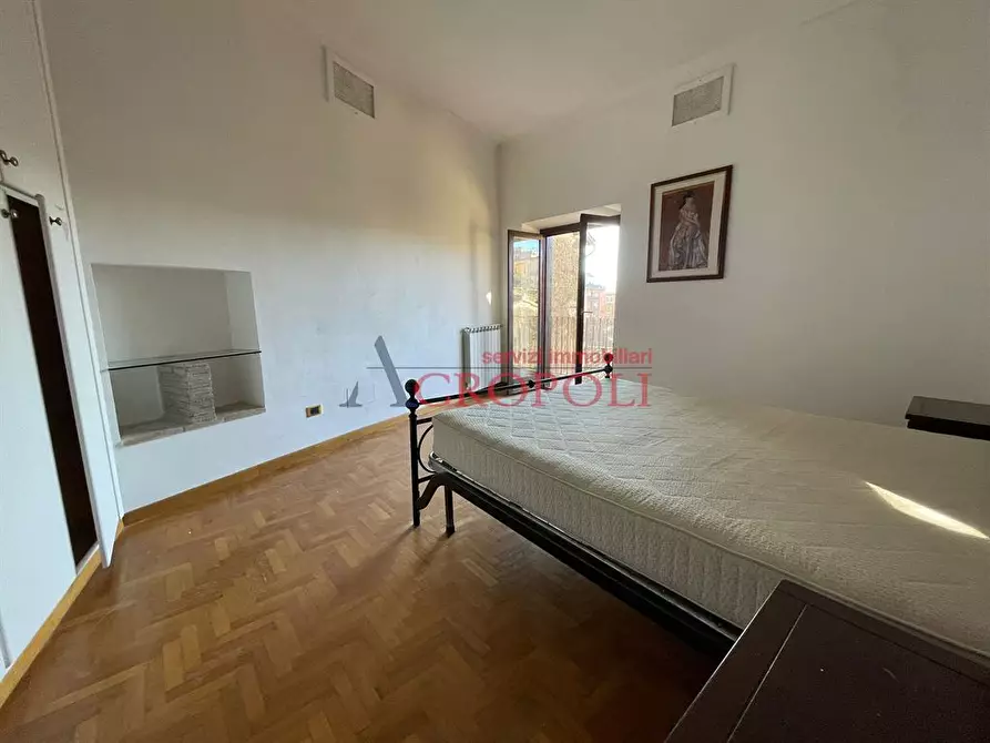 Immagine 2 di Appartamento in vendita  a Bracciano