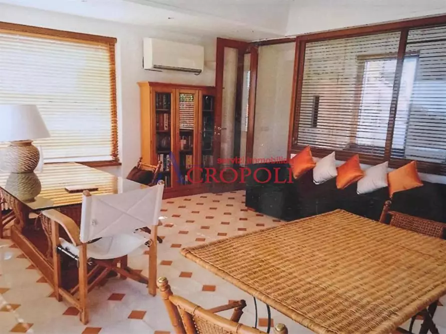 Immagine 7 di Villa in vendita  in Via Lena e Massa a Bracciano