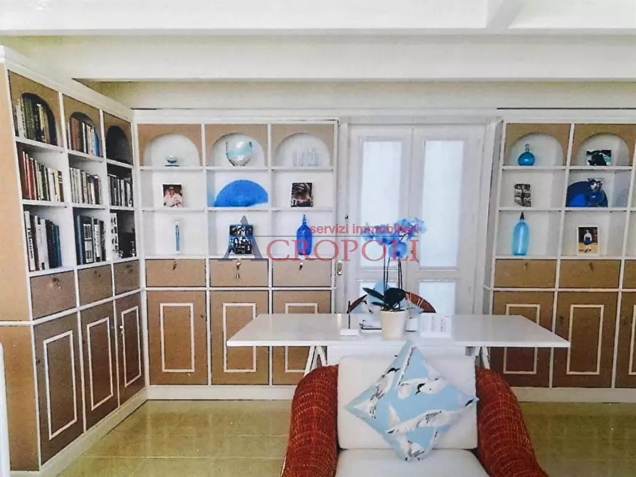 Immagine 5 di Villa in vendita  in Via Lena e Massa a Bracciano