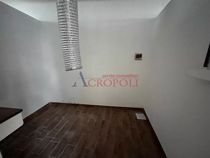 Immagine 5 di Attività commerciale in affitto  in Via IV NOVEMBRE 95 a Trevignano Romano