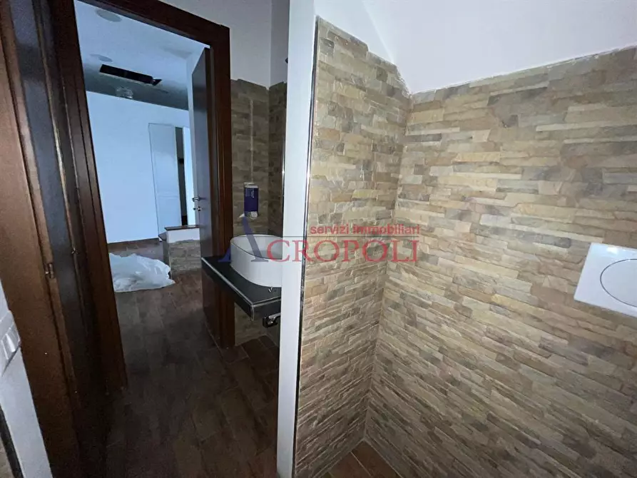 Immagine 6 di Attività commerciale in affitto  in Via IV NOVEMBRE 95 a Trevignano Romano