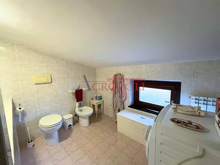 Immagine 5 di Villetta a schiera in vendita  in via U. La Malfa a Anguillara Sabazia