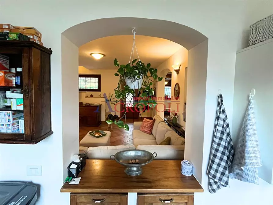 Immagine 1 di Villetta a schiera in vendita  in via U. La Malfa a Anguillara Sabazia