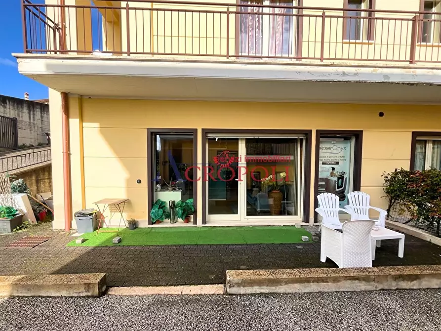 Immagine 5 di Attività commerciale in vendita  in Strada Vicinale dei Vignali a Anguillara Sabazia