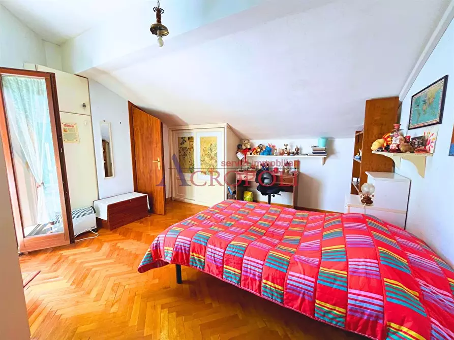 Immagine 3 di Villa in vendita  in via dei Gelsomini a Anguillara Sabazia