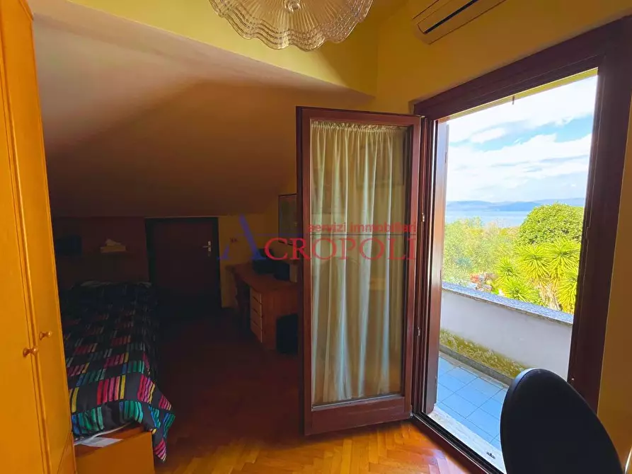 Immagine 6 di Villa in vendita  in via dei Gelsomini a Anguillara Sabazia