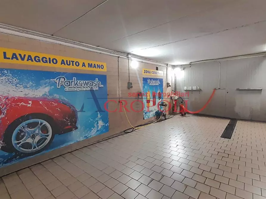 Immagine 3 di Attività commerciale in affitto  in Via Giulio Volpi snc a Bracciano