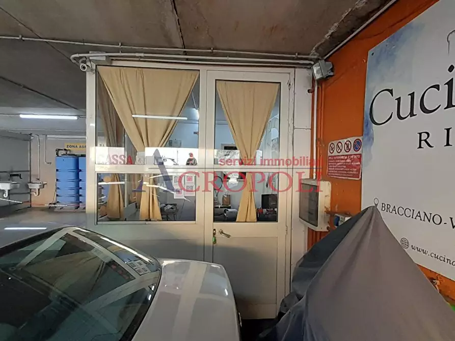 Immagine 5 di Attività commerciale in affitto  in Via Giulio Volpi snc a Bracciano