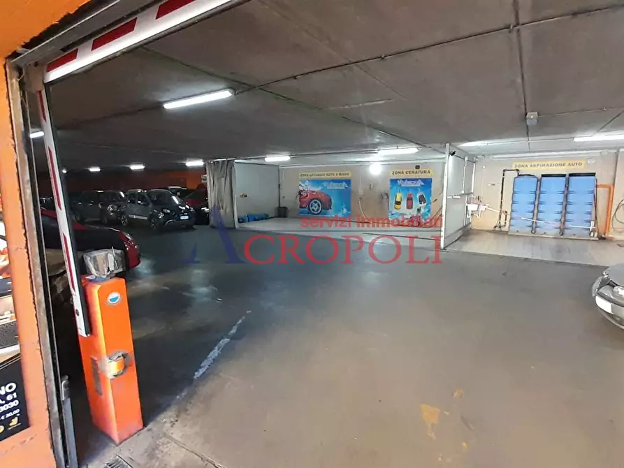 Immagine 4 di Attività commerciale in affitto  in Via Giulio Volpi snc a Bracciano