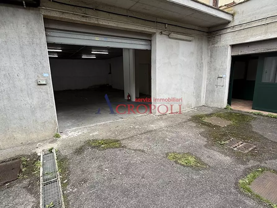 Immagine 8 di Magazzino in vendita  in Via Anguillarese a Anguillara Sabazia