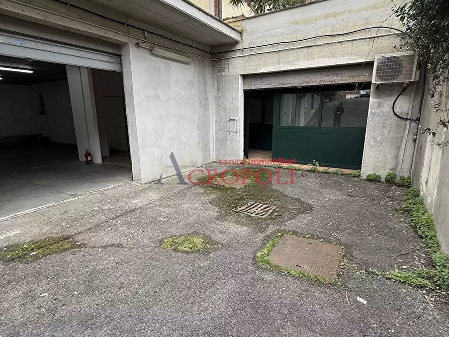 Immagine 7 di Magazzino in vendita  in Via Anguillarese a Anguillara Sabazia
