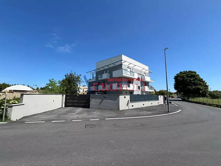 Immagine 3 di Appartamento in vendita  in via Campo le Rose snc a Anguillara Sabazia